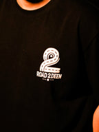 Road2Deen Sabr T-Shirt – lifestyle shot