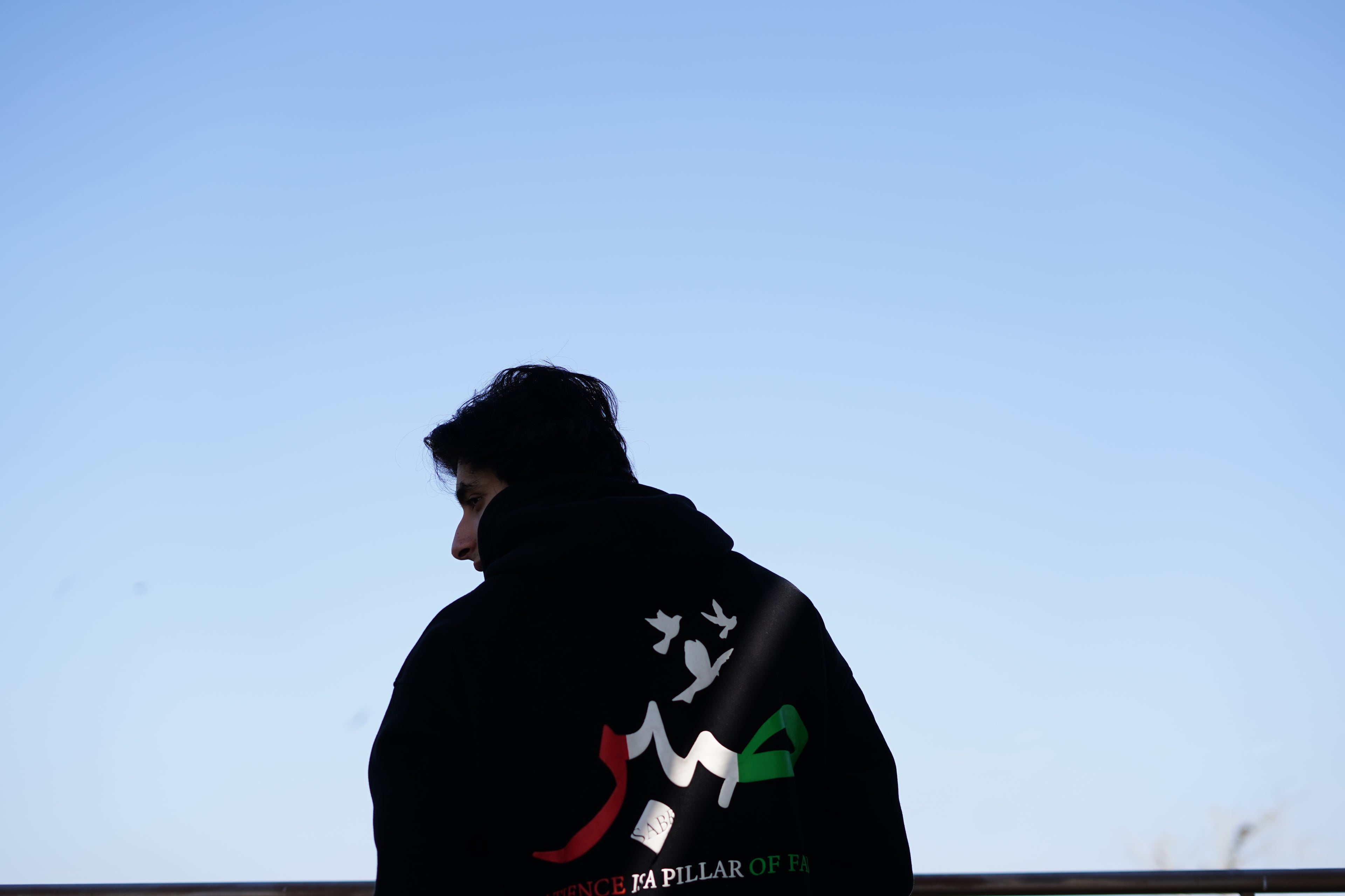 Road2Deen Sabr Hoodie – lifestyle shot